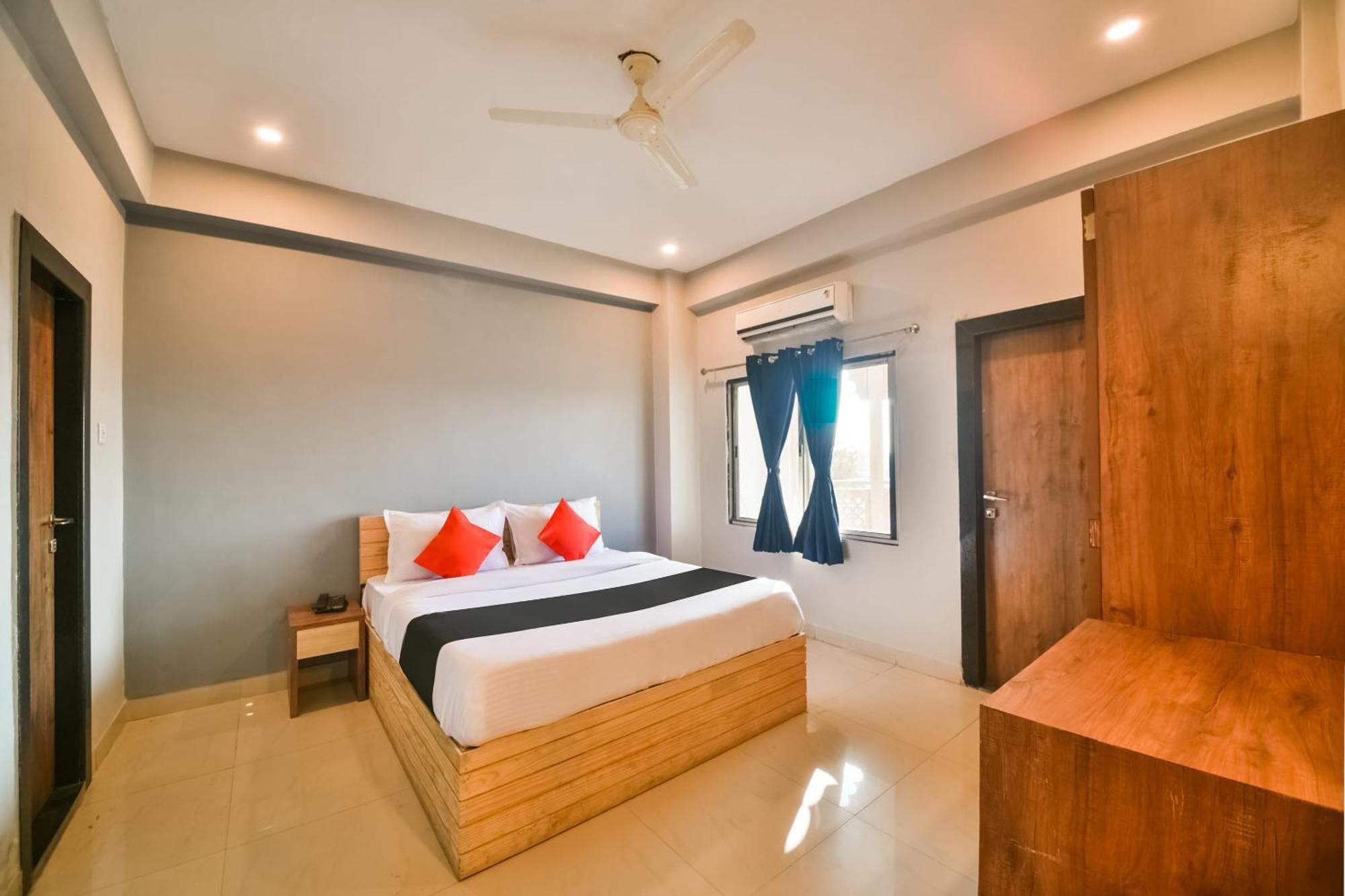 Capital O Amit Palace Bhilwara Bagian luar foto